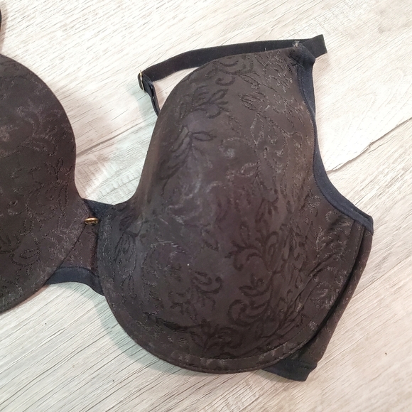 Black Natori Bra 36D - Picture 11 of 17